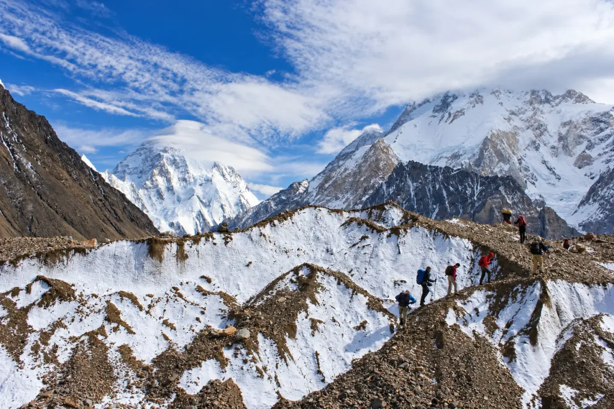 08-pakistan-morrenas-broad-peak-k2-1440x960