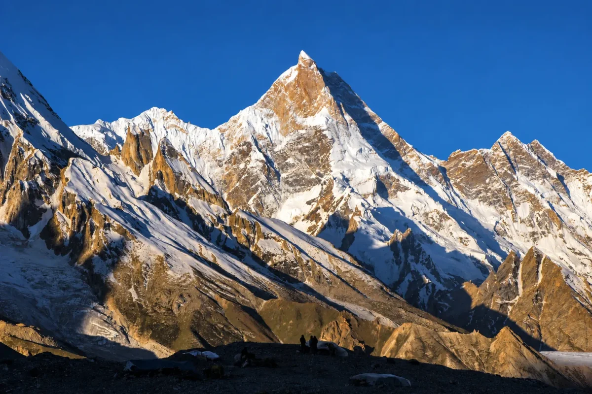14-pakistan-masherbrum-paisaje-karakorum-1440x960